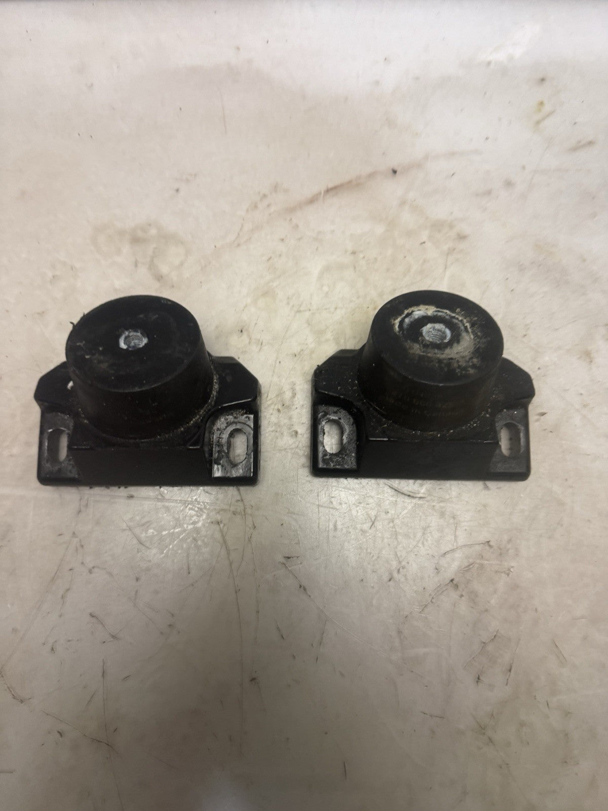 2001 Sea-Doo XP Limited 947/951 OEM Engine Motor Mounts Set