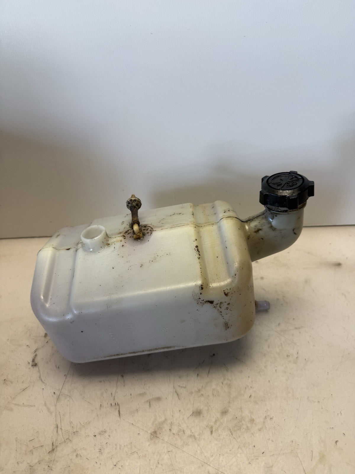 1994-1996 Polaris SLT 750 OEM Oil Tank Reservoir 5431598