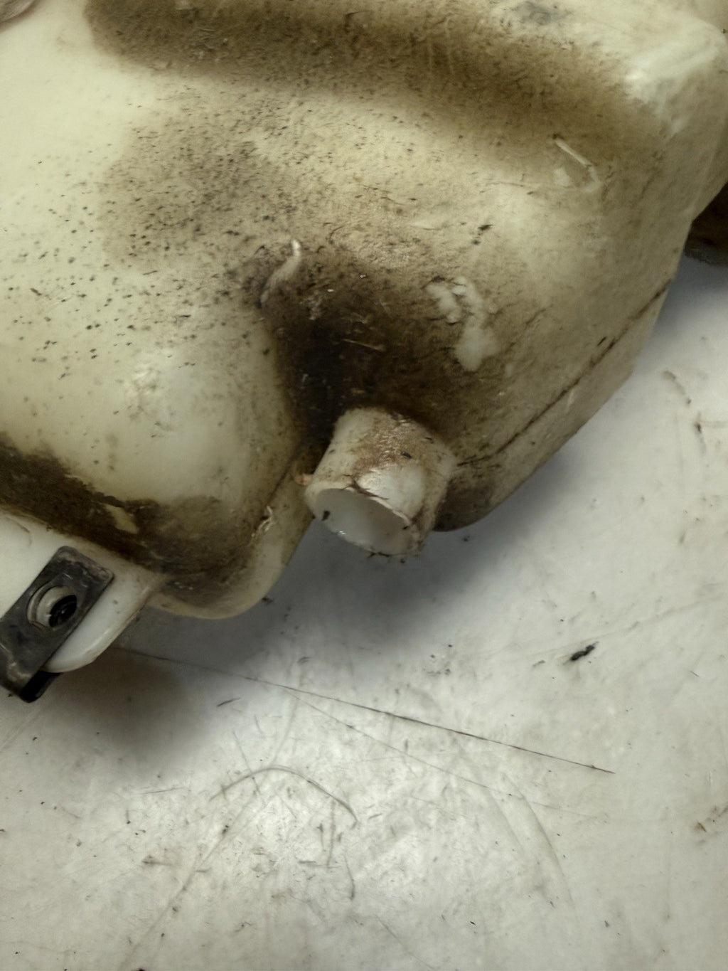 2007-2015 Polaris IQ Shift / RMK / Switchback 600 OEM Oil Tank 2520650