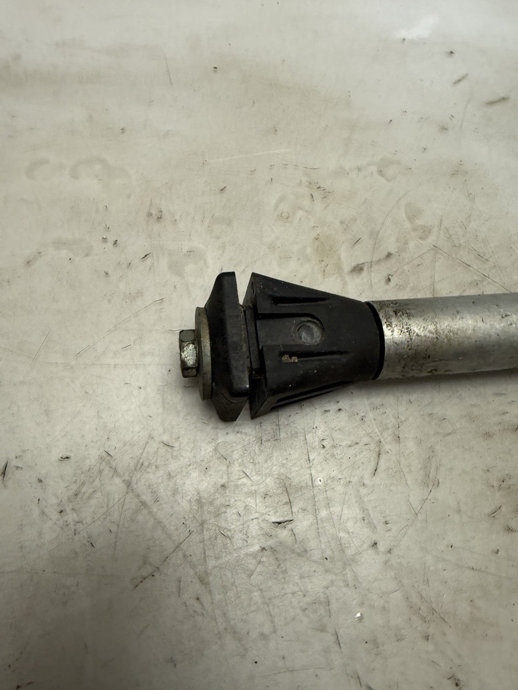 2007-2016 RMK Indy Dragon Assault Polaris OEM Rear Idler Axle Shaft Ass'y