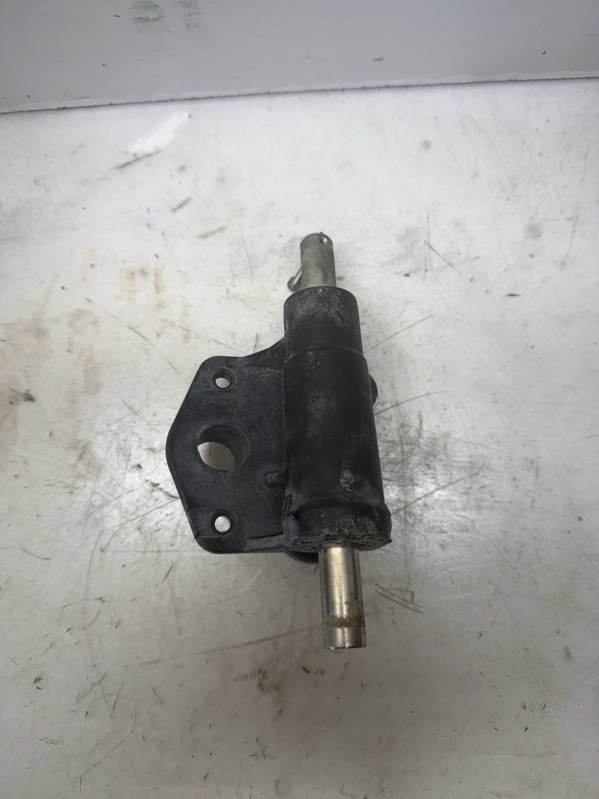 2003-2009 Sea-Doo GTX LTD / RXT 215 OEM LH Left Steering Cylinder 265000035