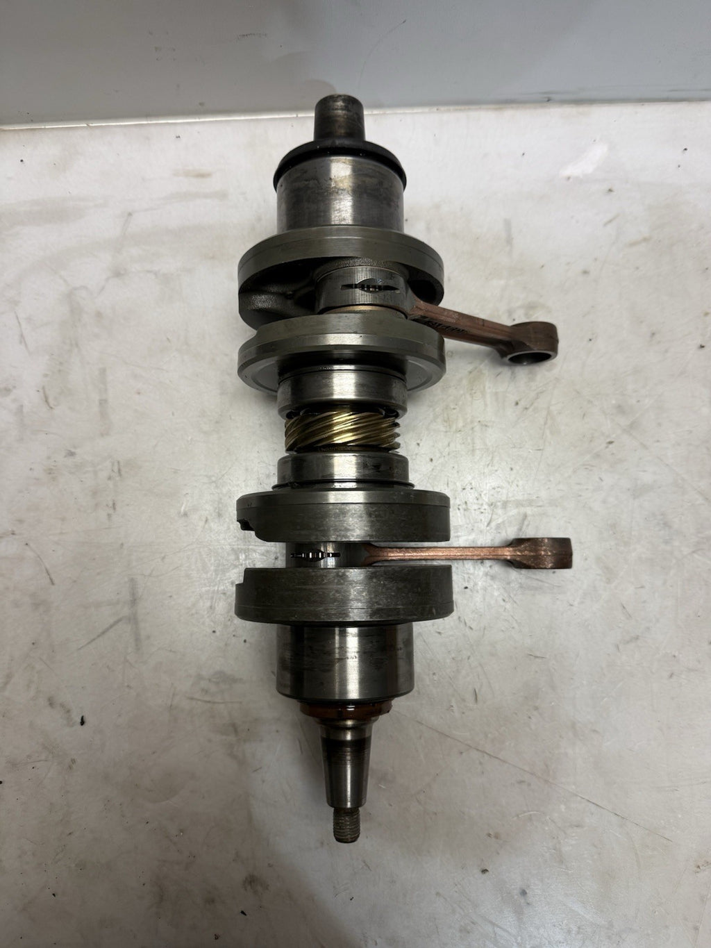 2008-2010 Polaris Switchback Dragon 600/700 OEM Crankshaft Ass’y 2203578