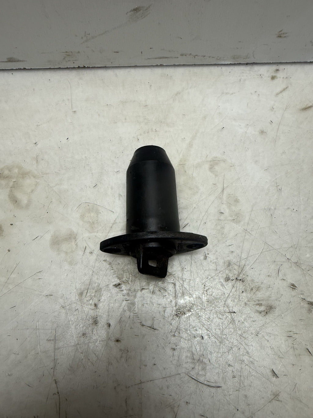 2001-2004 Sea-Doo OEM Rear Body Drain Plug Ass'y 292000685 GTX GTI RX XP