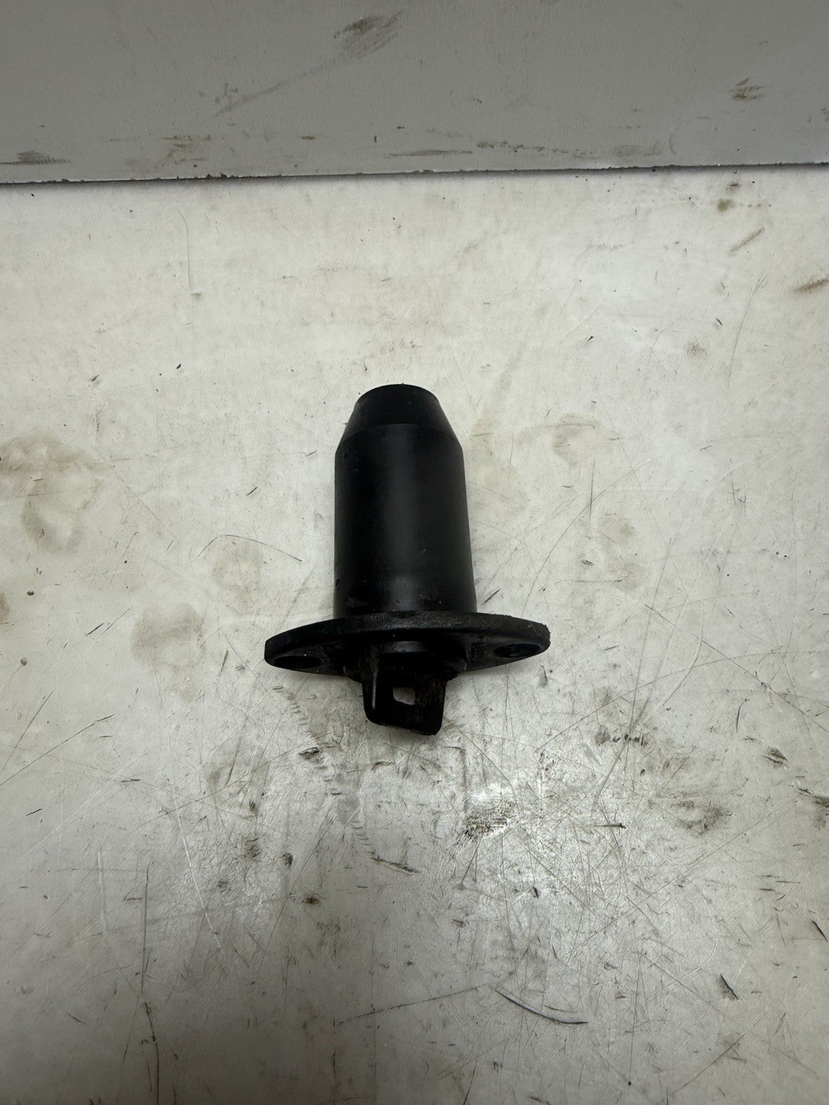2001-2004 Sea-Doo OEM Rear Body Drain Plug Ass'y 292000685 GTX GTI RX XP