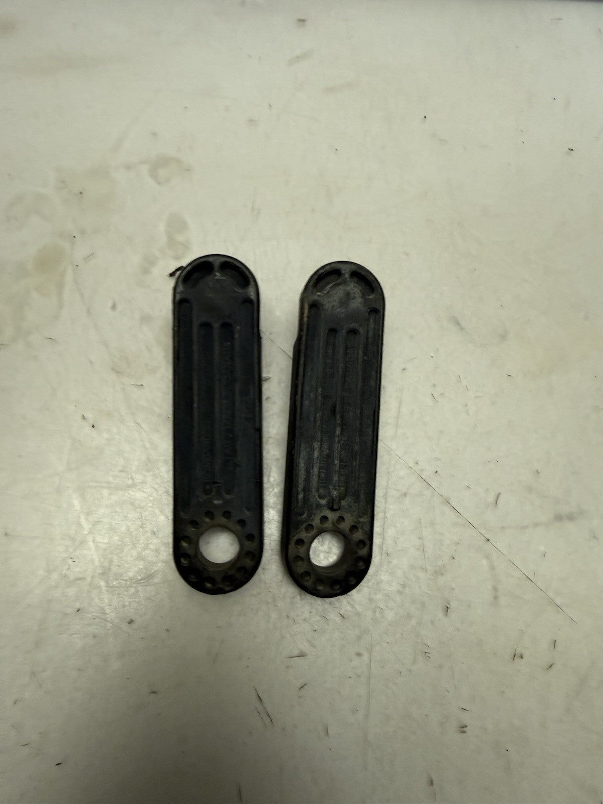 2004-2011 Sea-Doo RXP 215 OEM Steering Tie Rod Lever Set of Two 265000013