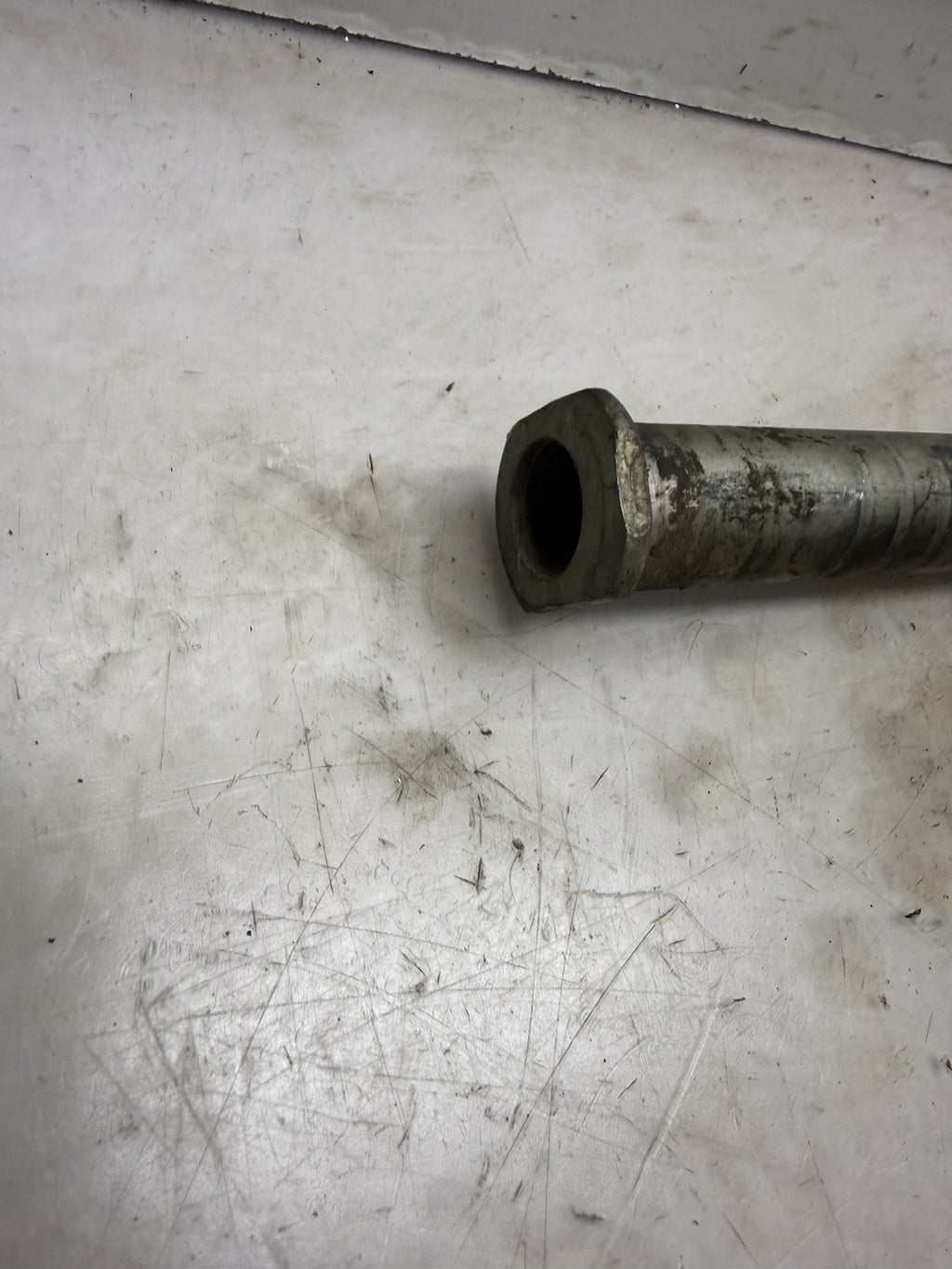 2000-2017 Honda CRF250R CRF250X Rear Wheel Axle Bolt Shaft 42301-KZ4-J40
