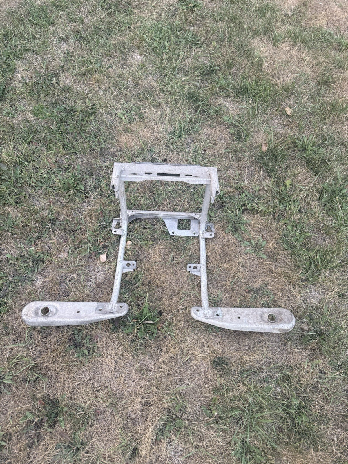 2009-2010 Polaris Sportsman 550 850 OEM Radiator Mount Rack 1015775