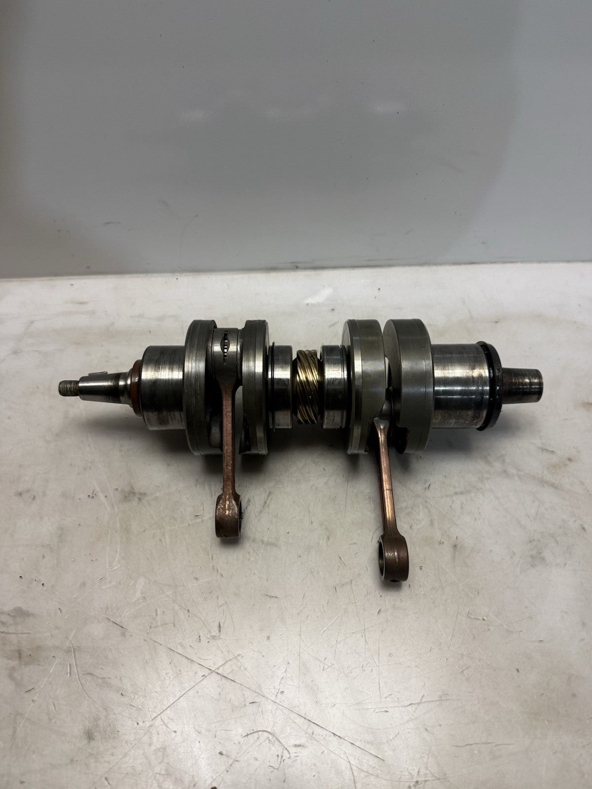 2008-2010 Polaris Switchback Dragon 600/700 OEM Crankshaft Ass’y 2203578
