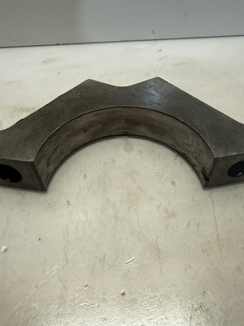 Caterpillar Diesel 3208 Main Bearing Cap ML5E28