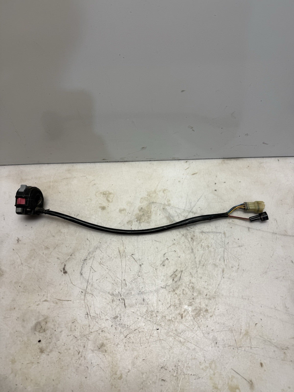 2004-2005 Yamaha YFZ450 OEM Left Handlebar Switch Control 5TG-83973-00-00