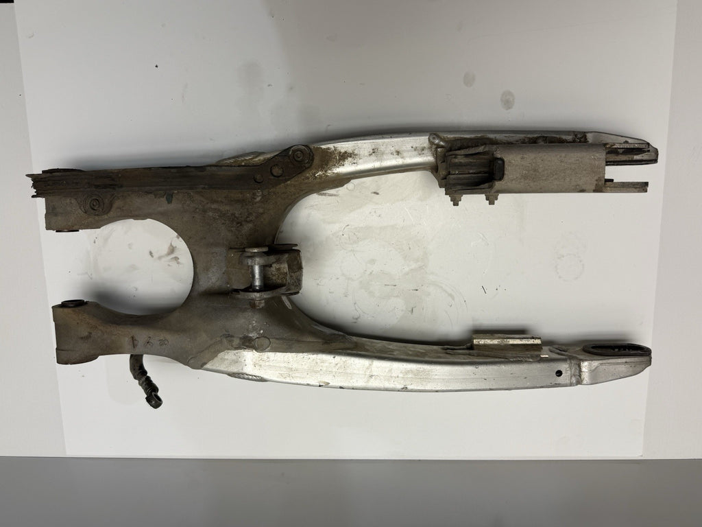 2003-2004 Yamaha YZ450F OEM Rear Suspension Swingarm 5UN-22110-00-00