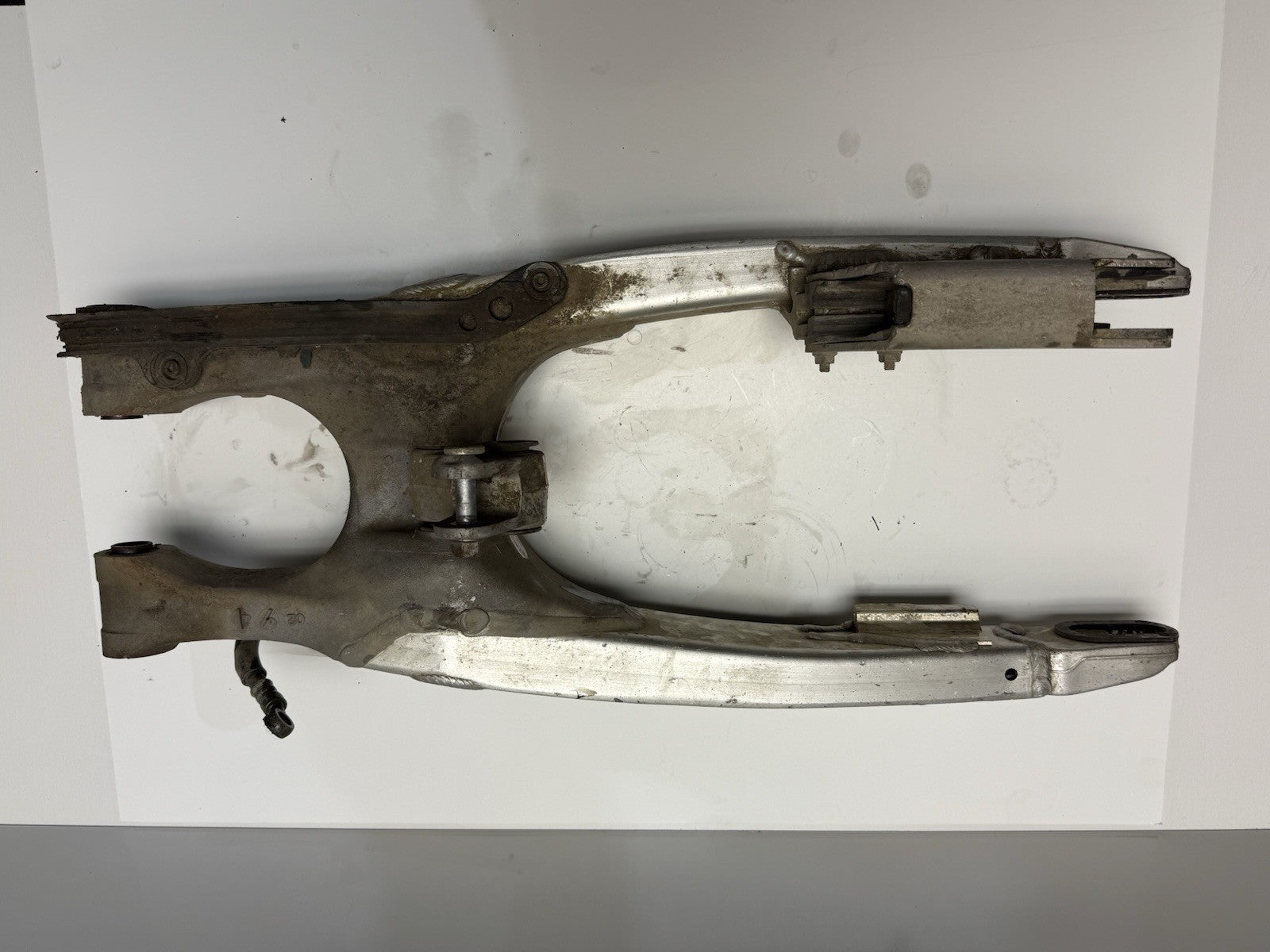 2003-2004 Yamaha YZ450F OEM Rear Suspension Swingarm 5UN-22110-00-00