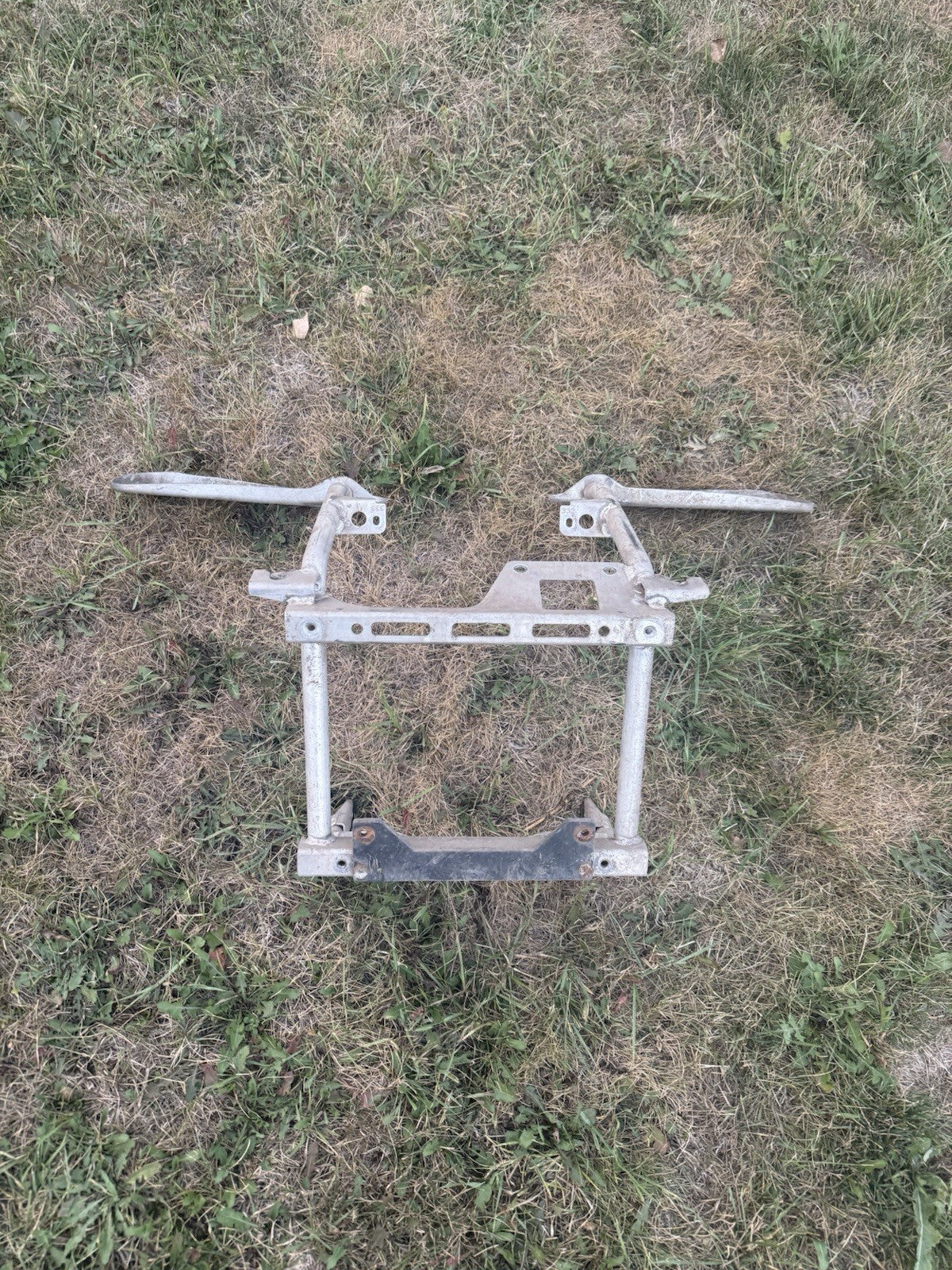 2009-2010 Polaris Sportsman 550 850 OEM Radiator Mount Rack 1015775