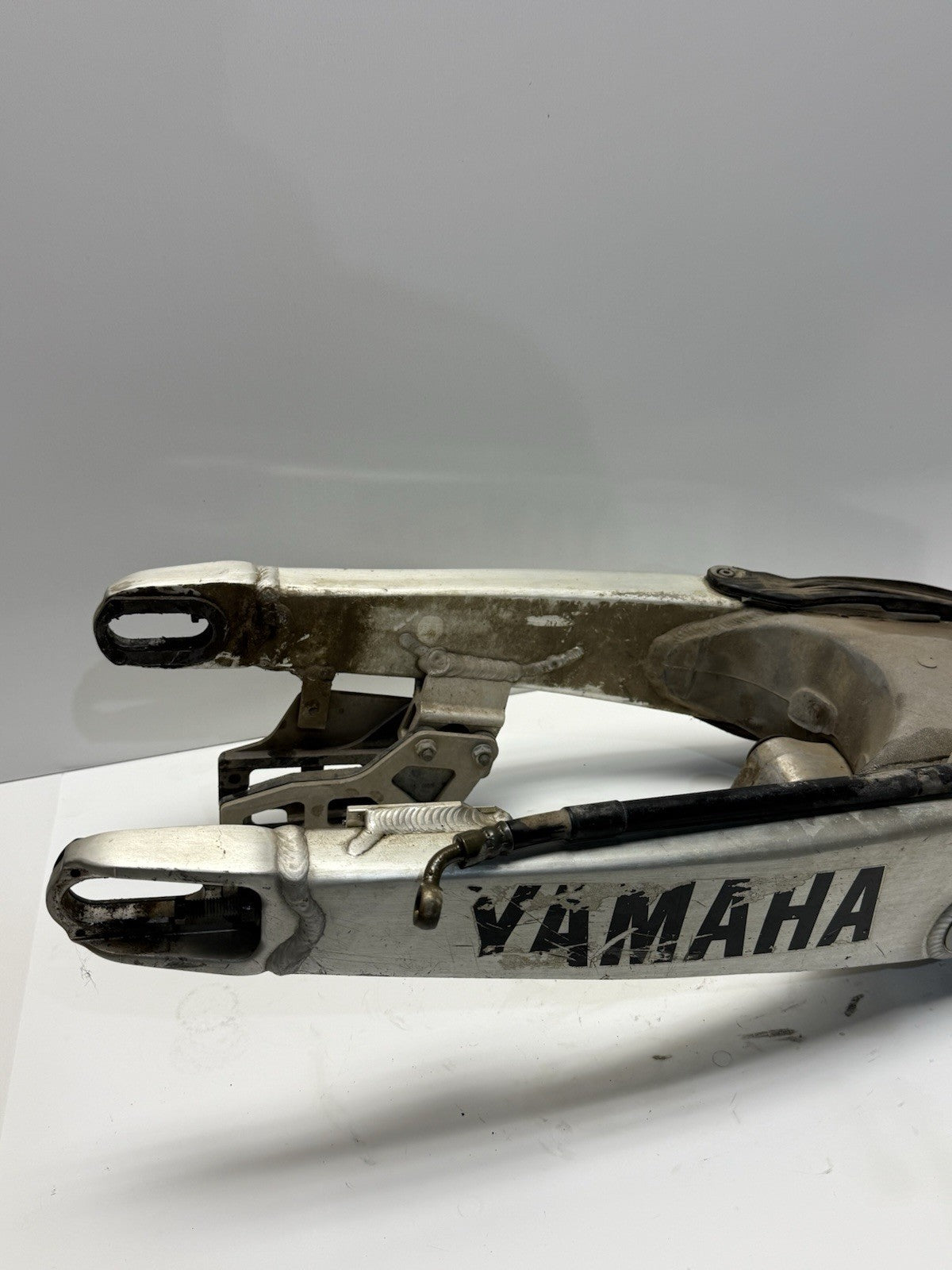 2003-2004 Yamaha YZ450F OEM Rear Suspension Swingarm 5UN-22110-00-00