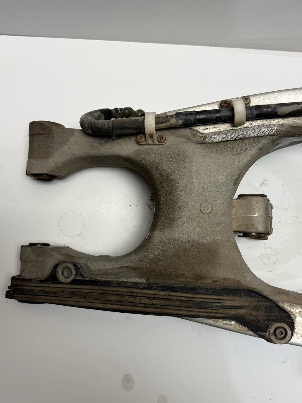 2003-2004 Yamaha YZ450F OEM Rear Suspension Swingarm 5UN-22110-00-00