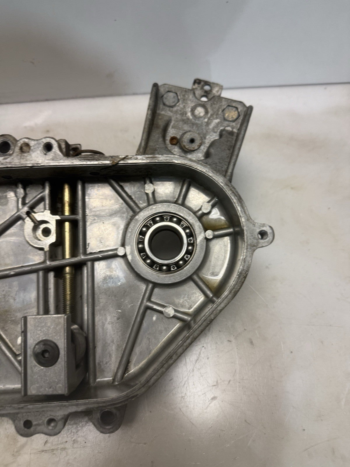 1995 SKIDOO GRAND TOURING 500 OEM TRANSMISSION CHAINCASE DROP CASE