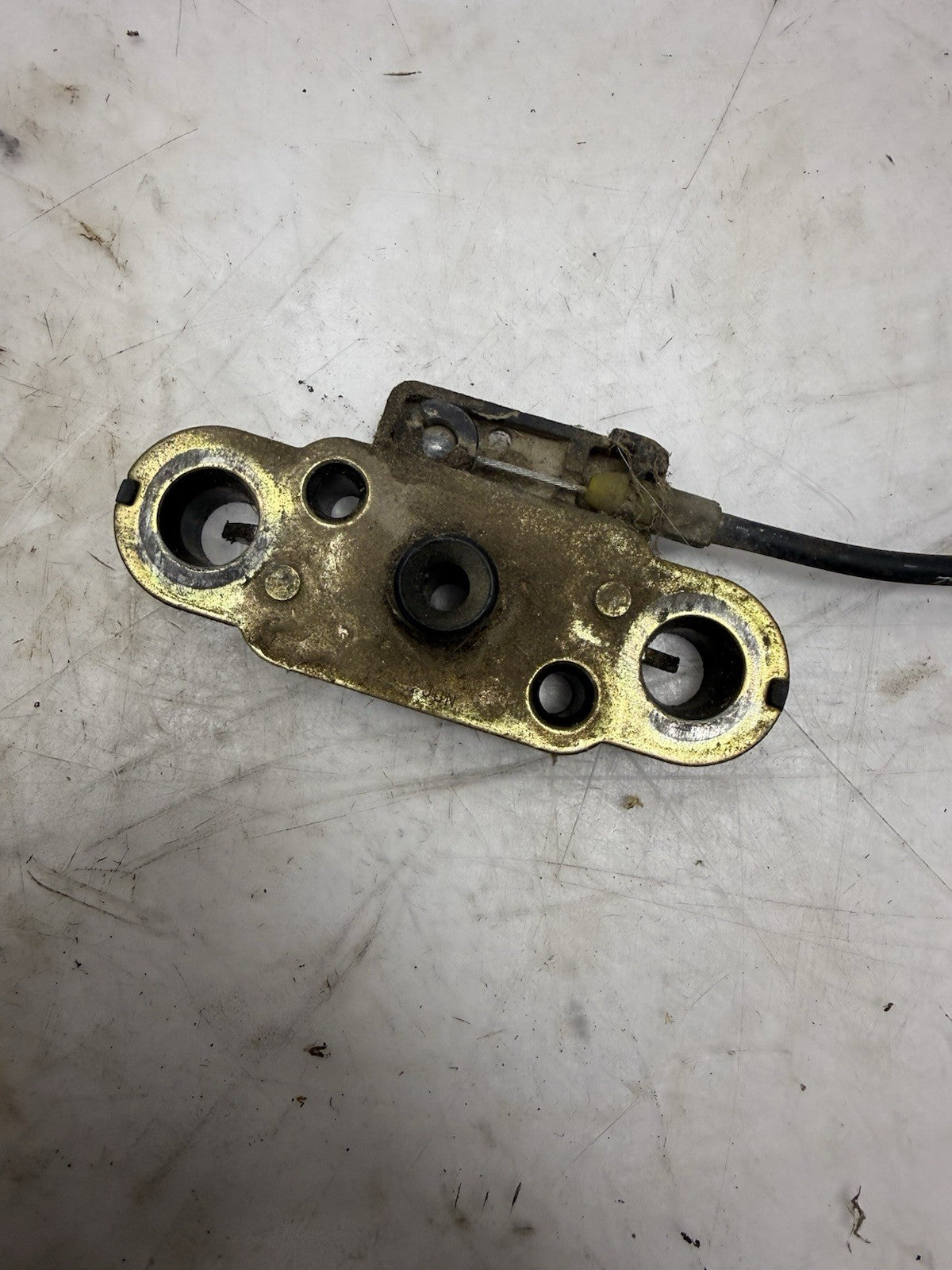 2001 Suzuki GSX600F Ignition Gas Tank Seat Lock Set. *BROKE KEY*