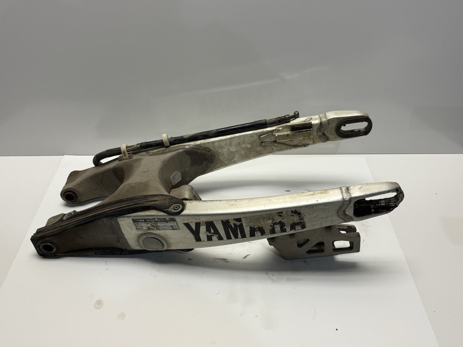2003-2004 Yamaha YZ450F OEM Rear Suspension Swingarm 5UN-22110-00-00