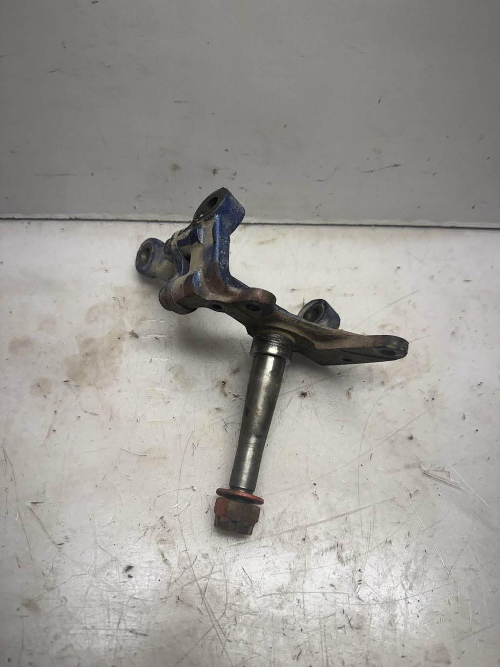 GOOD 1989-2013 Yamaha Raptor 250 / Banshee 350 OEM RH Right Front Spindle
