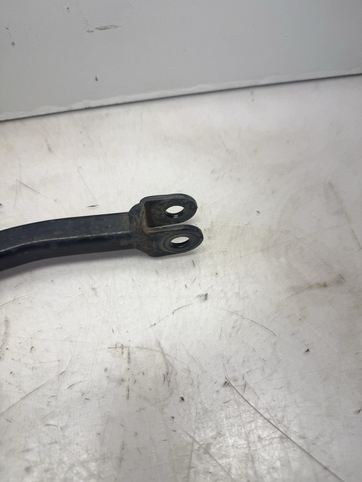 1998-2006 SUZUKI KATANA GSX600F REAR BACK BRAKE TORQUE ROD SHAFT BAR 64310-08F00