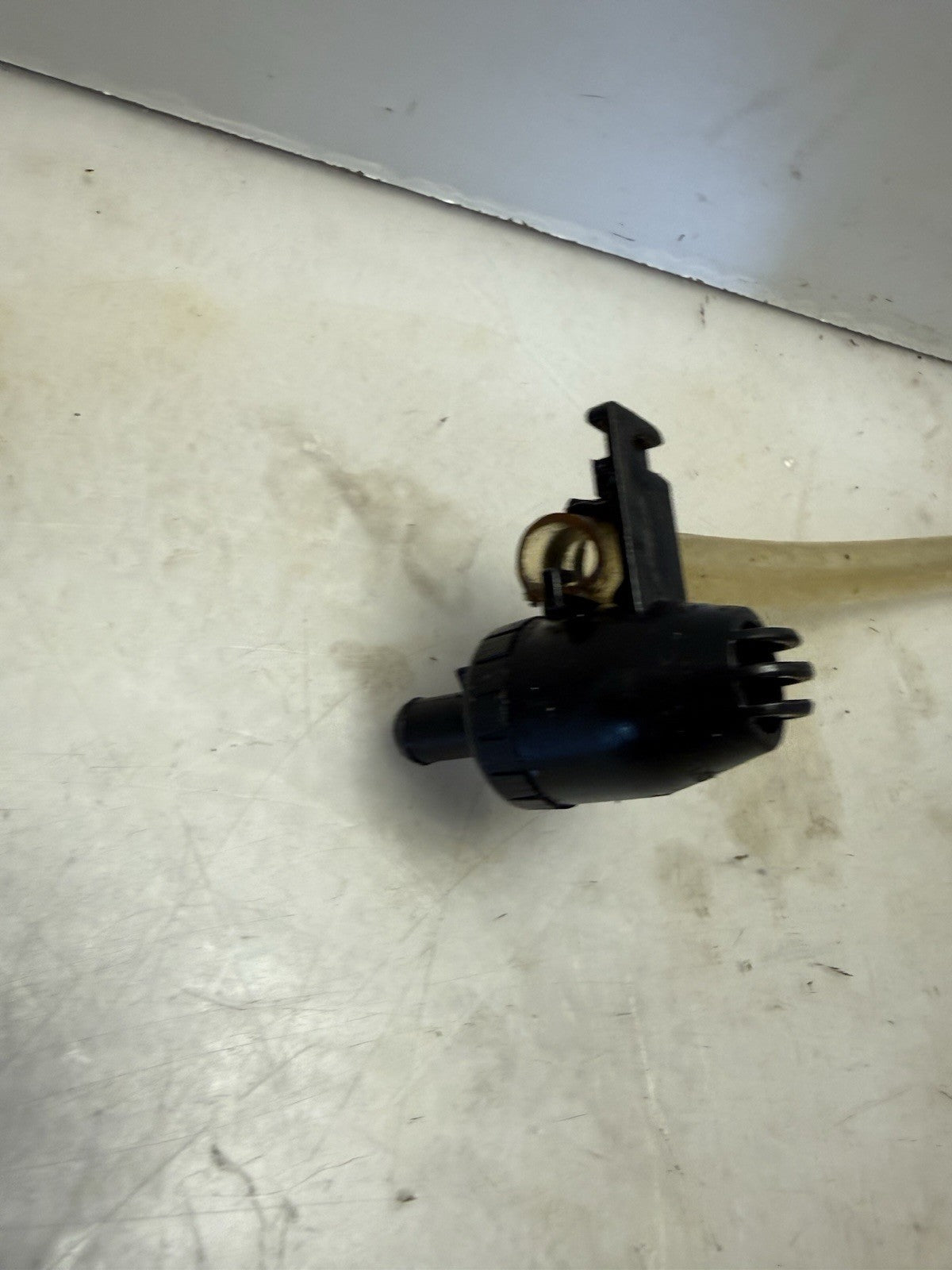 2014-2026 Sea-Doo SPARK Trixx 900 OEM Bilge Pump Bailer Pick Up 292001636