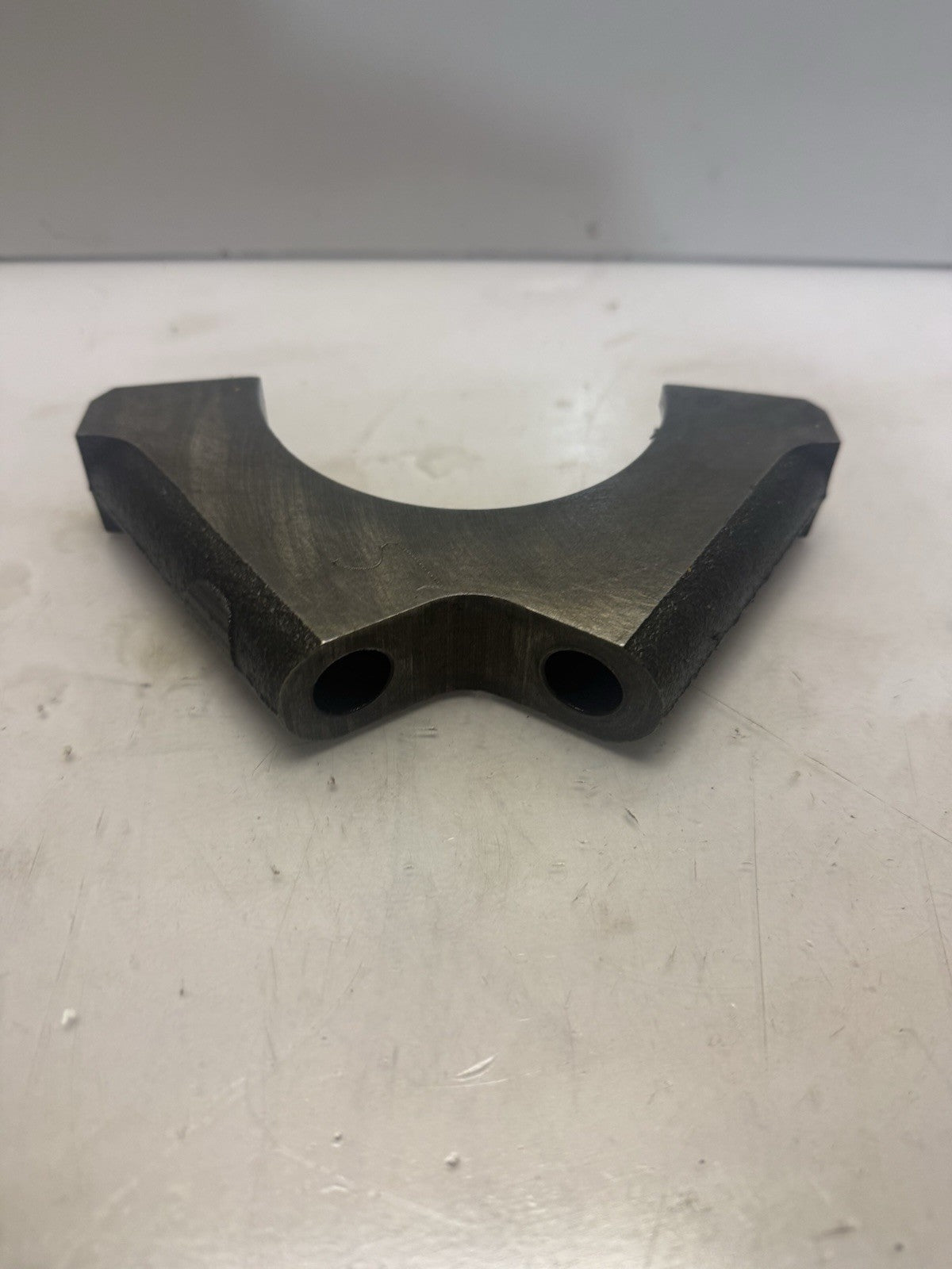 Caterpillar Diesel 3208 Main Bearing Cap ML5E28