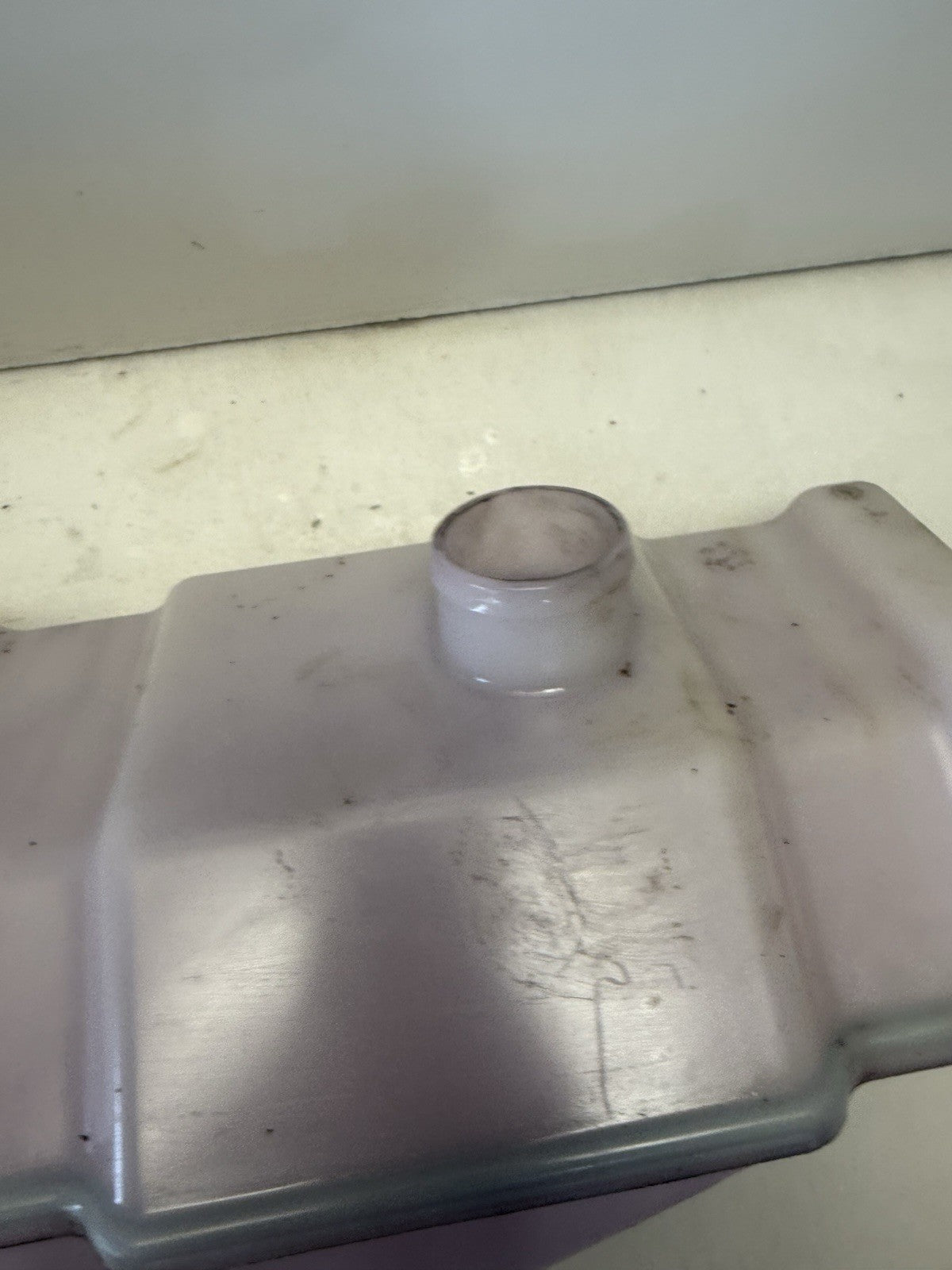 1996-2005 Sea-Doo GTI LE 717/720 OEM Oil Tank Reservoir 275000238