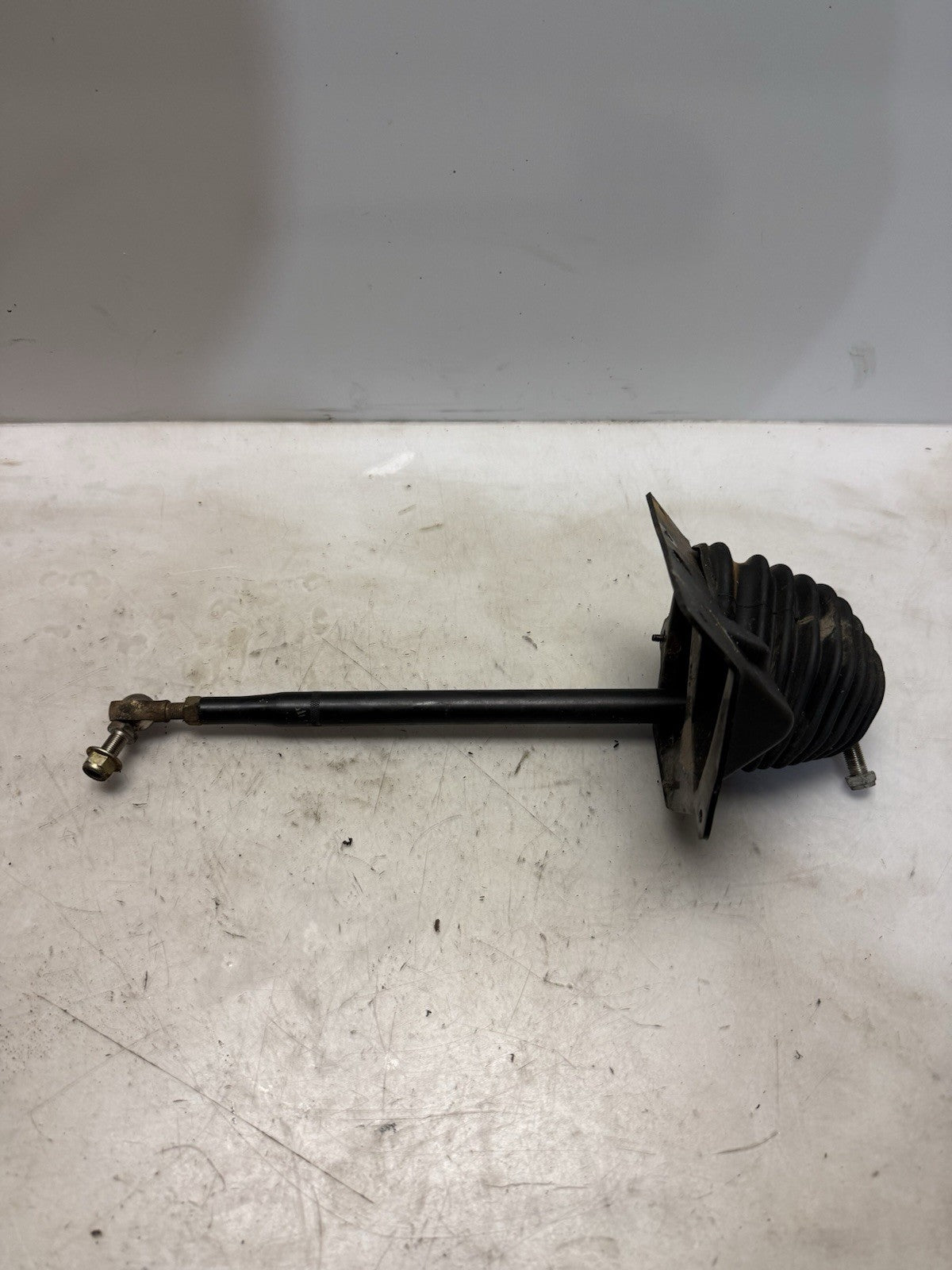 2006-2011 Polaris RMK Dragon OEM Steering Relay Tie Rod w/ Right Cover & Boot