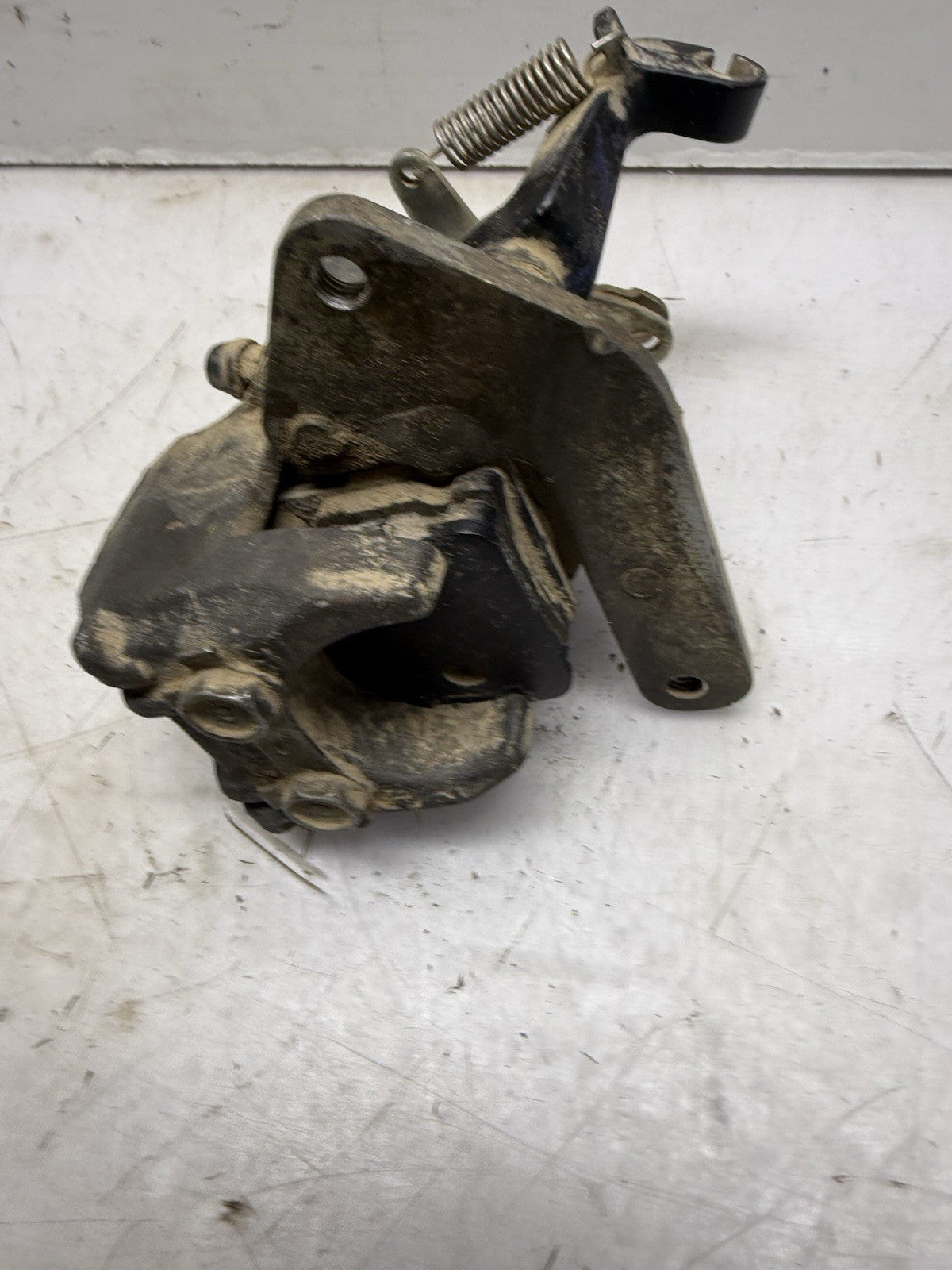 GOOD 1987-2006 Yamaha Banshee YFZ 350 OEM Rear Brake Caliper 1UY-2580W-02-00