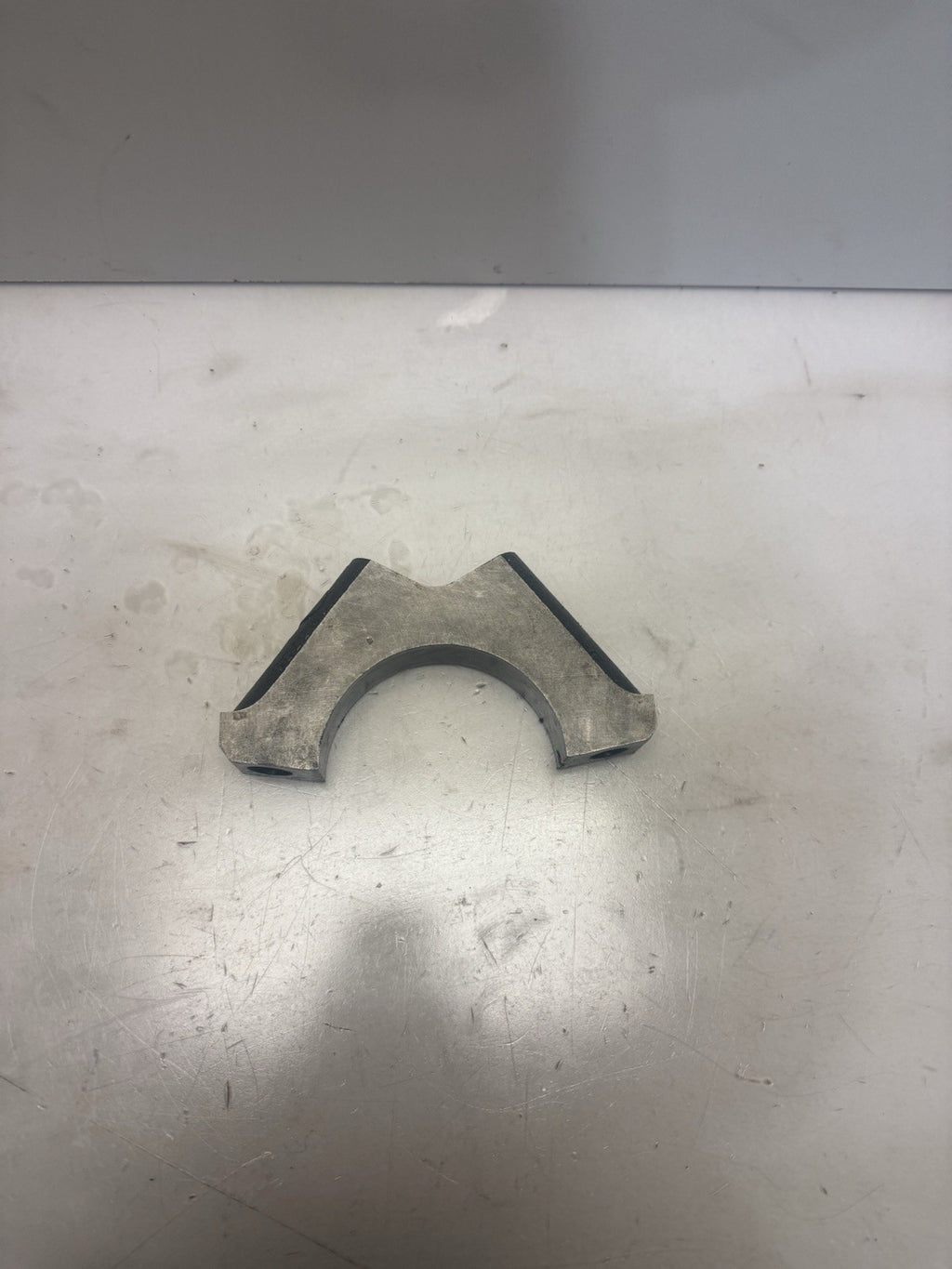 Caterpillar Diesel 3208 Main Bearing Cap ML5E28