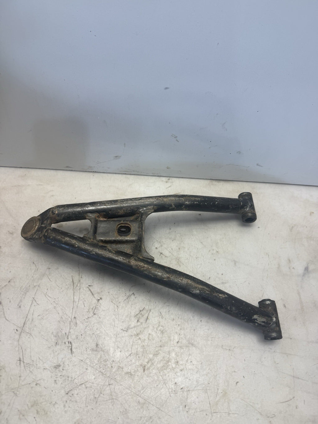 2004-2013 Yamaha YFZ450 OEM RIGHT RH LOWER CONTROL A-ARM