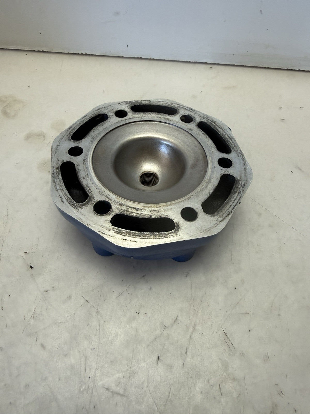 1994-1995 Polaris SL 750 Oem Engine Top End Cylinder Head 3240212