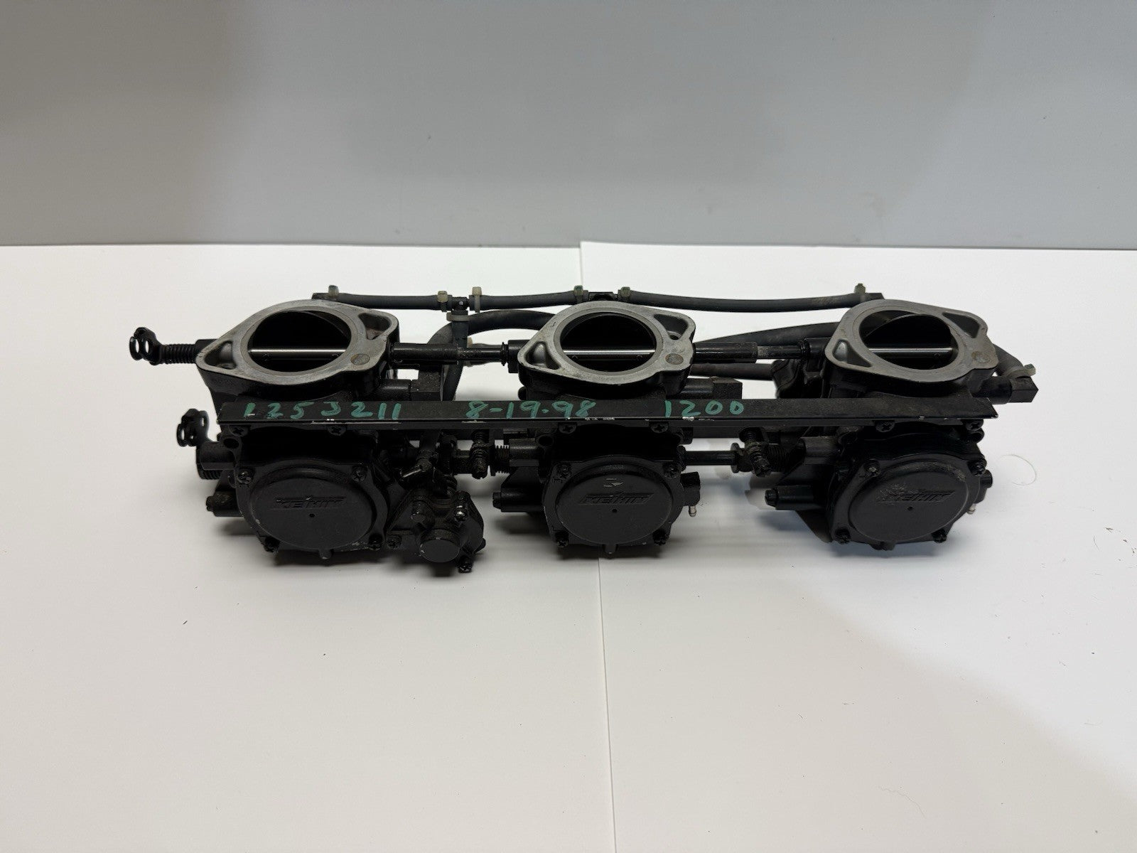 1999 POLARIS GENESIS 1200 OEM KEIHIN CDK II TRIPLE CARB CARBURETOR RACK
