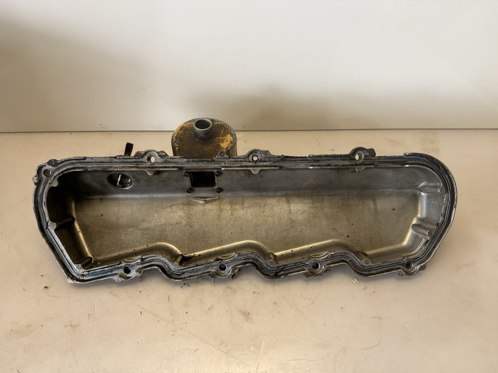 CAT Caterpillar 3208 Engine Valve Cover Drivers Side