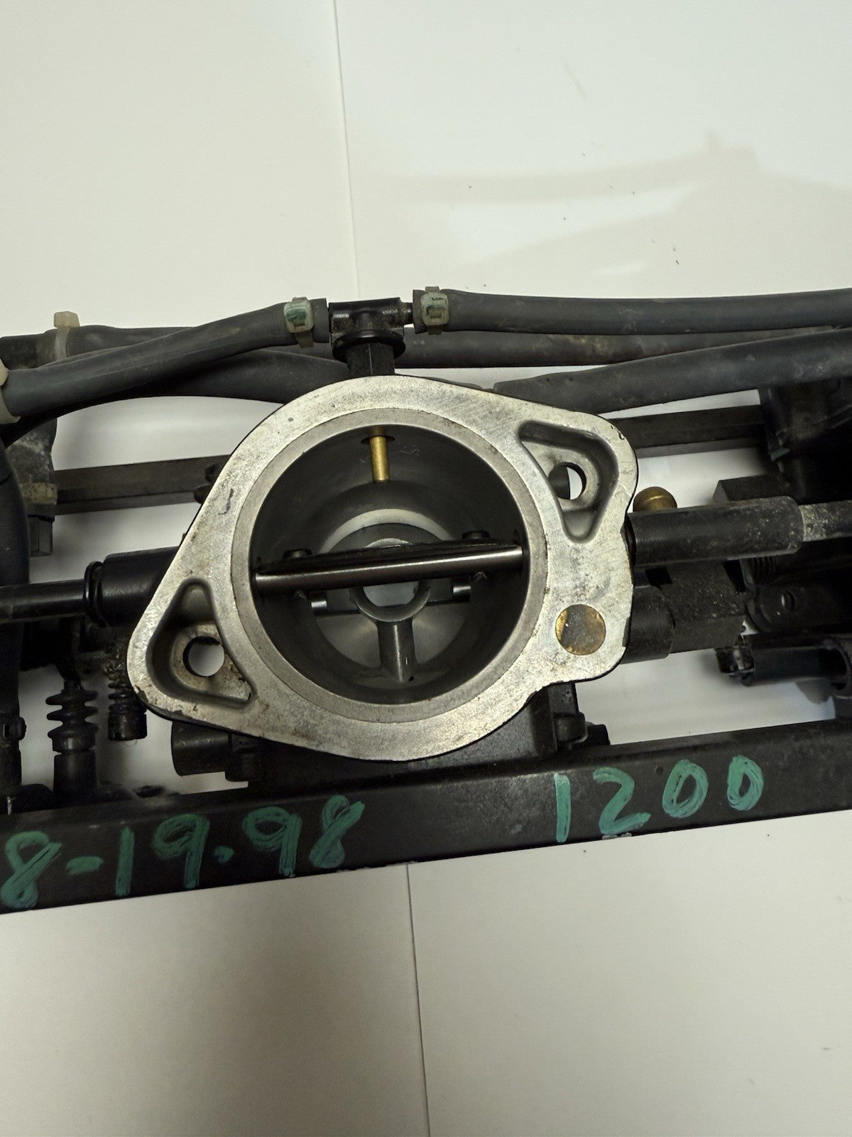 1999 POLARIS GENESIS 1200 OEM KEIHIN CDK II TRIPLE CARB CARBURETOR RACK