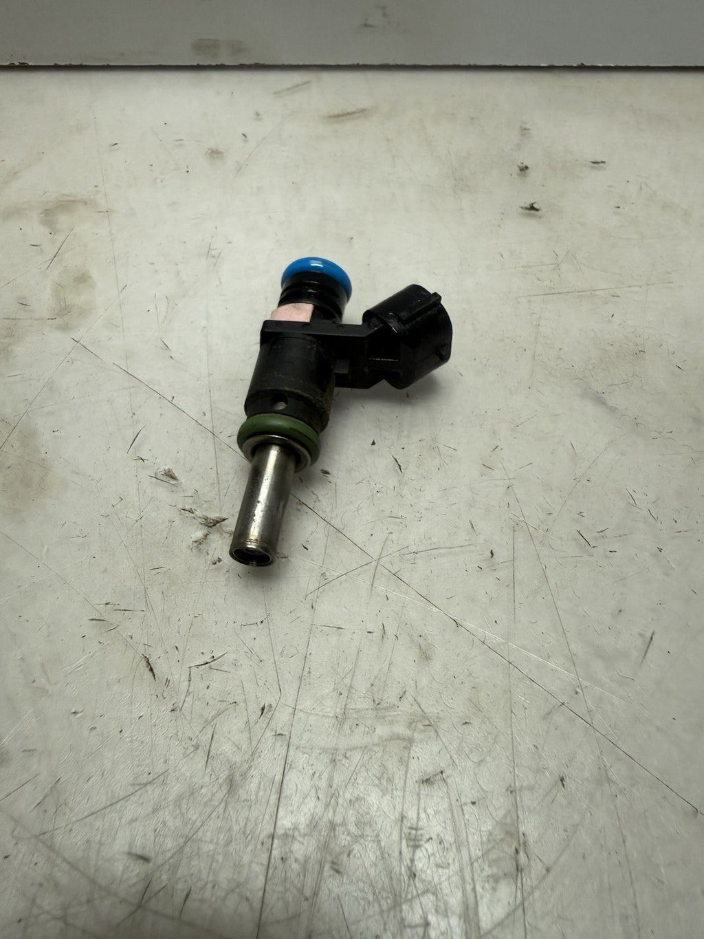 2014-2018 Sea-Doo SPARK Trixx 900 OEM Gas Fuel Injector 420874838 420874847