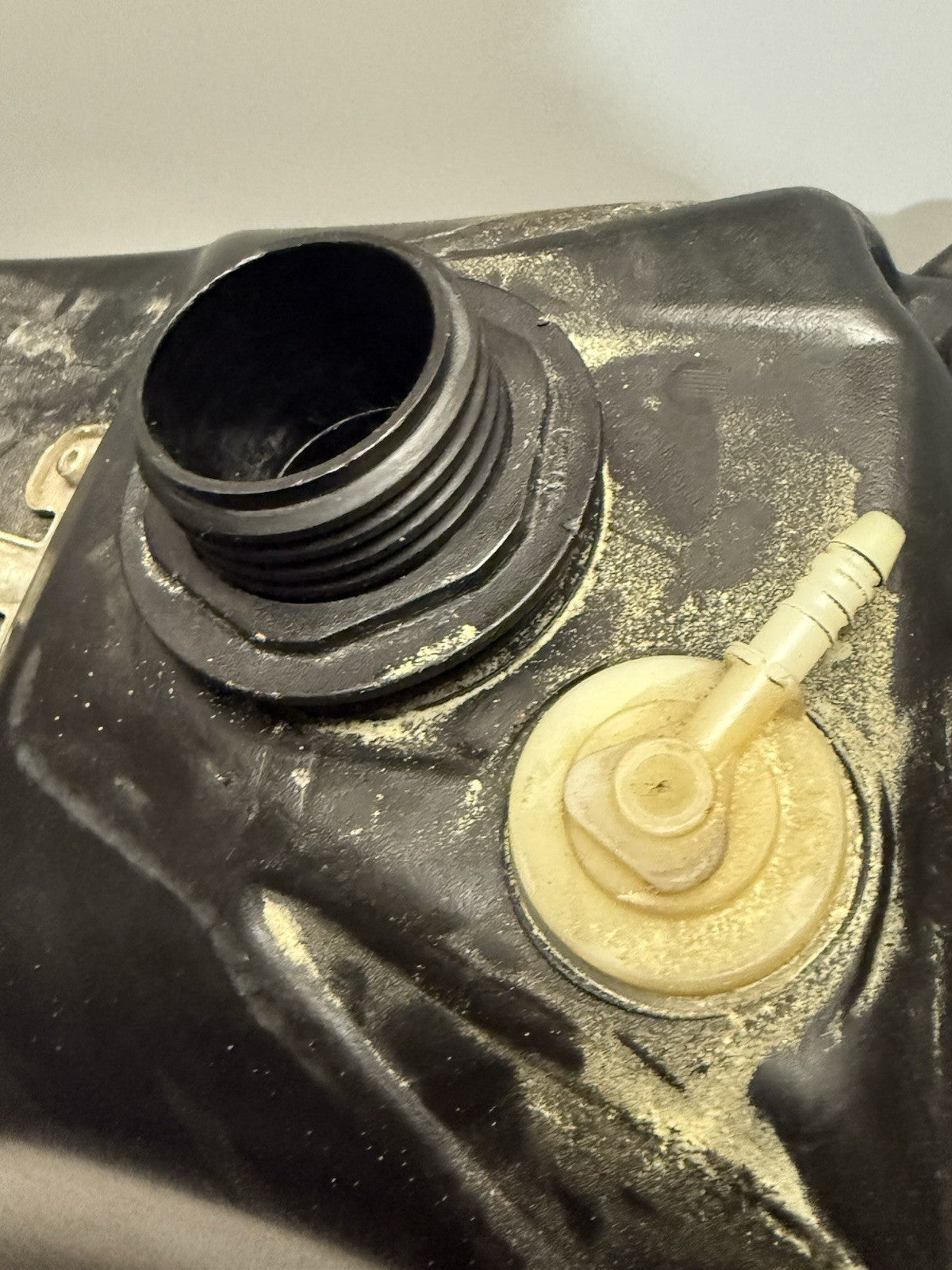 2008-2012 Polaris 600 Shift OEM Gas Fuel Tank 2520741