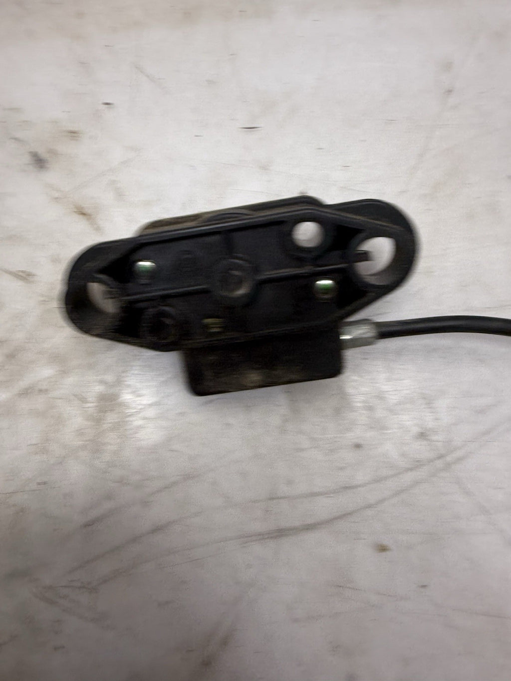 2001 Suzuki GSX600F Ignition Gas Tank Seat Lock Set. *BROKE KEY*