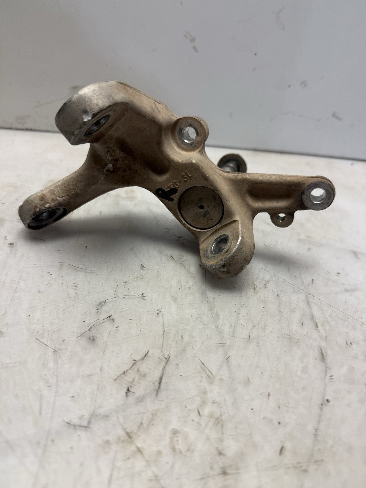 2004-2026 Yamaha YFZ450	 OEM Right RH Knuckle Spindle