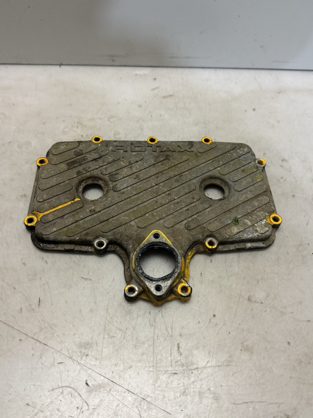 1996-1998 Ski-doo Formula 500 OEM Cylinder Head Cover 420913838