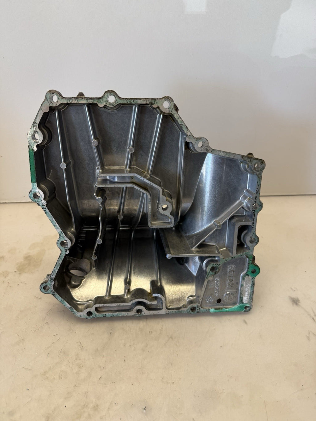 2020-2026 Sea-Doo SPARK 900 HO ACE / Trixx OEM Oil Sump Cover 420656708