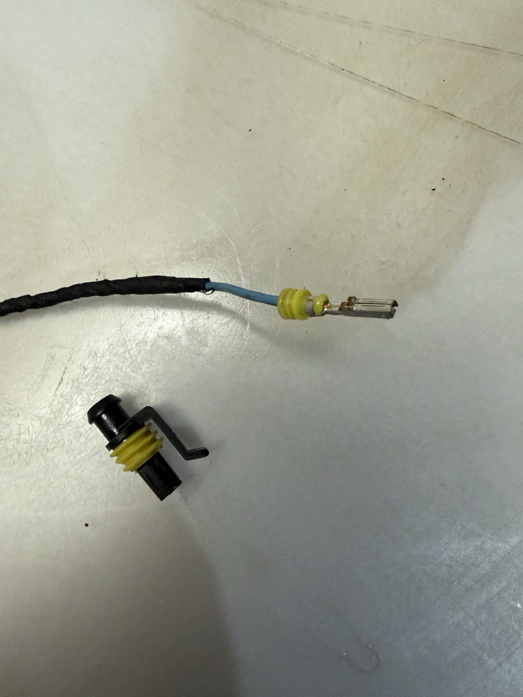 2004-2005 Sea-Doo RXT / RXP 215 OEM Engine Wiring Harness 420664951 420664952
