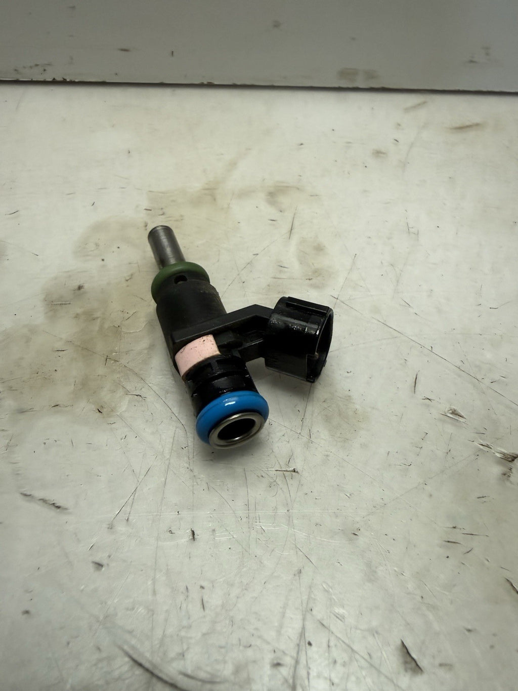 2014-2018 Sea-Doo SPARK Trixx 900 OEM Gas Fuel Injector 420874838 420874847