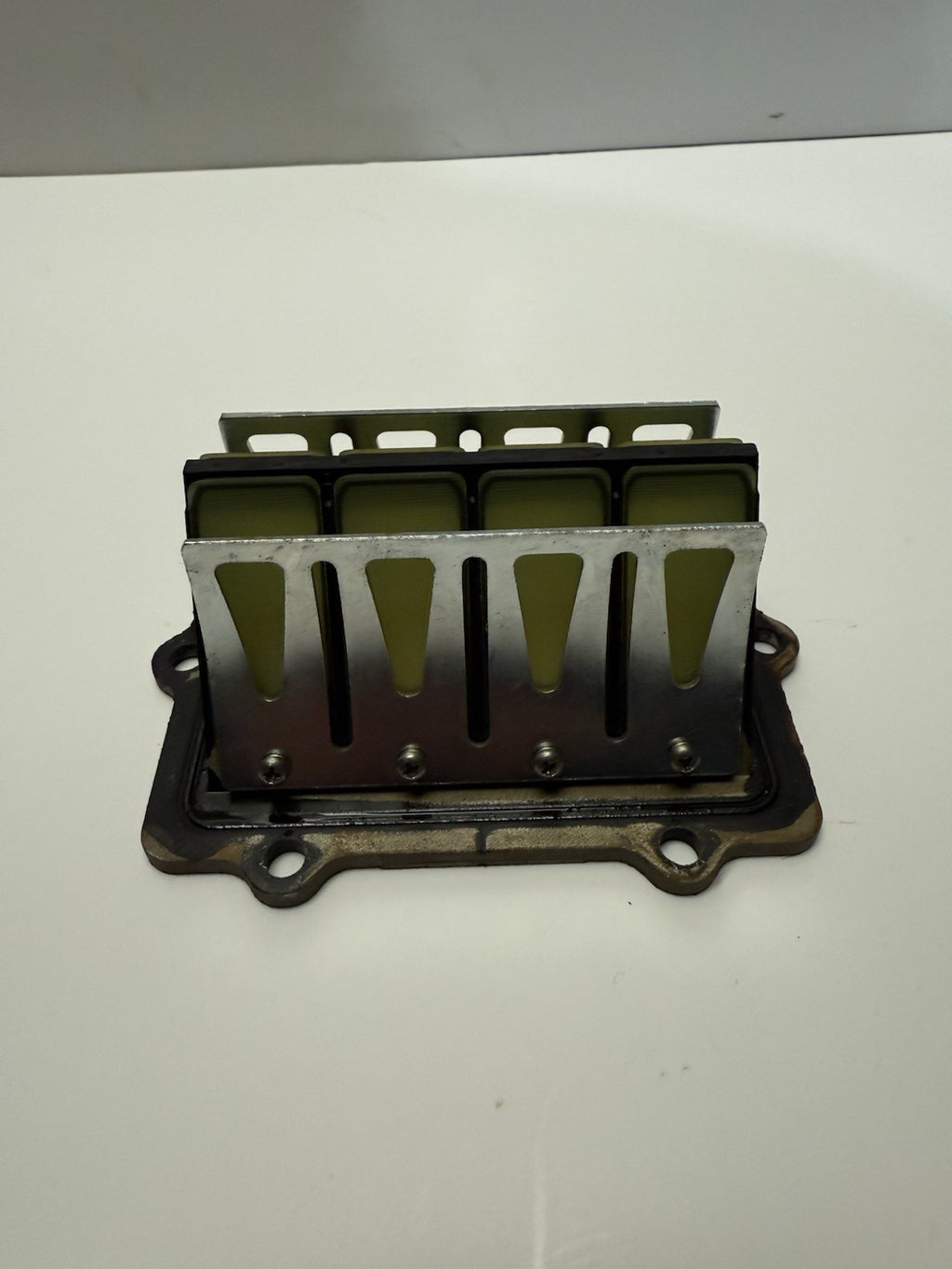 1996-2004 Polaris SLTX SL 900 Genesis 1200 OEM Reed Block Assembly 1201595