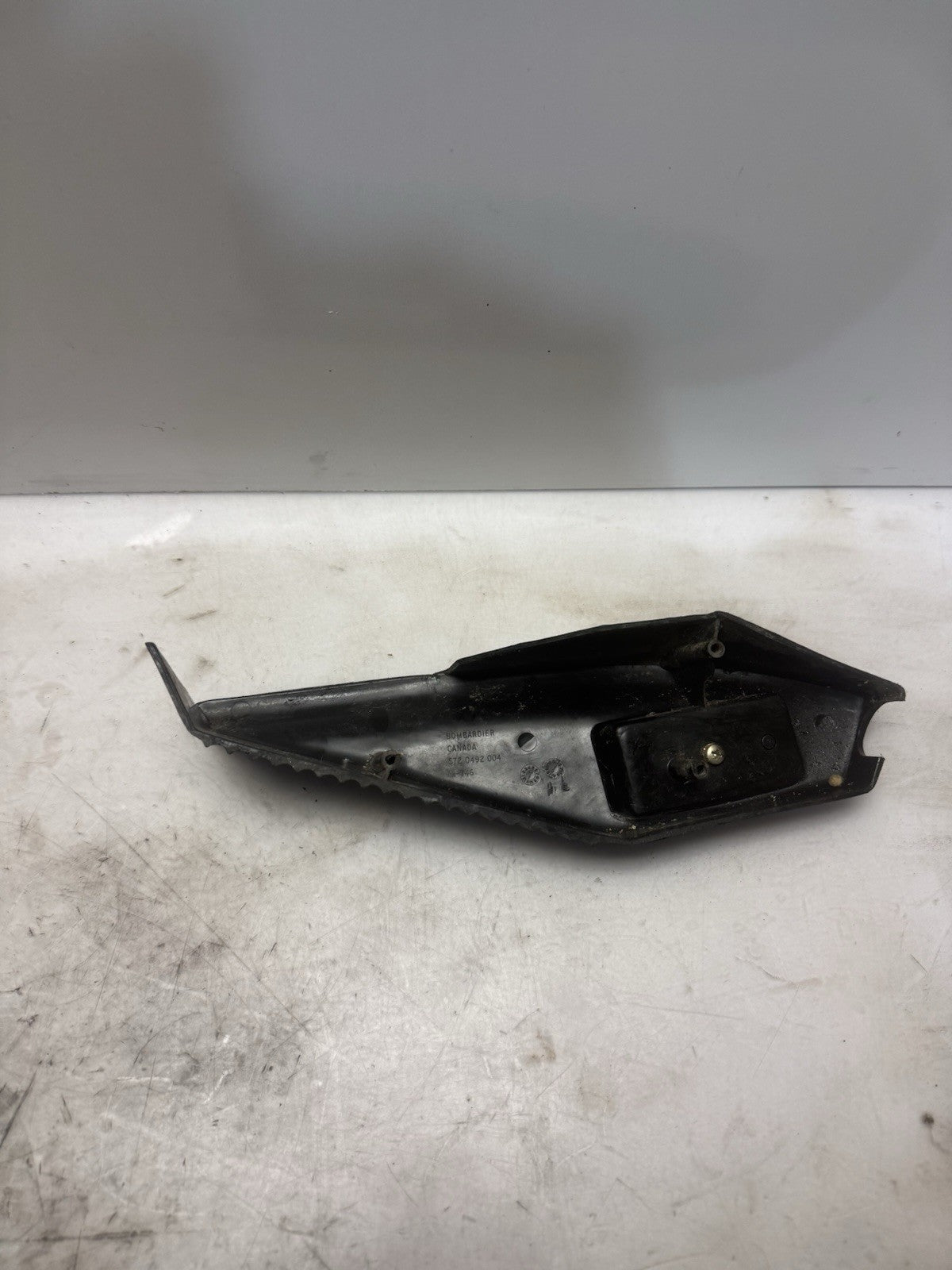 1996-2001 Ski-Doo MXZ 670	Formula 500 OEM LH Moulding Reflector