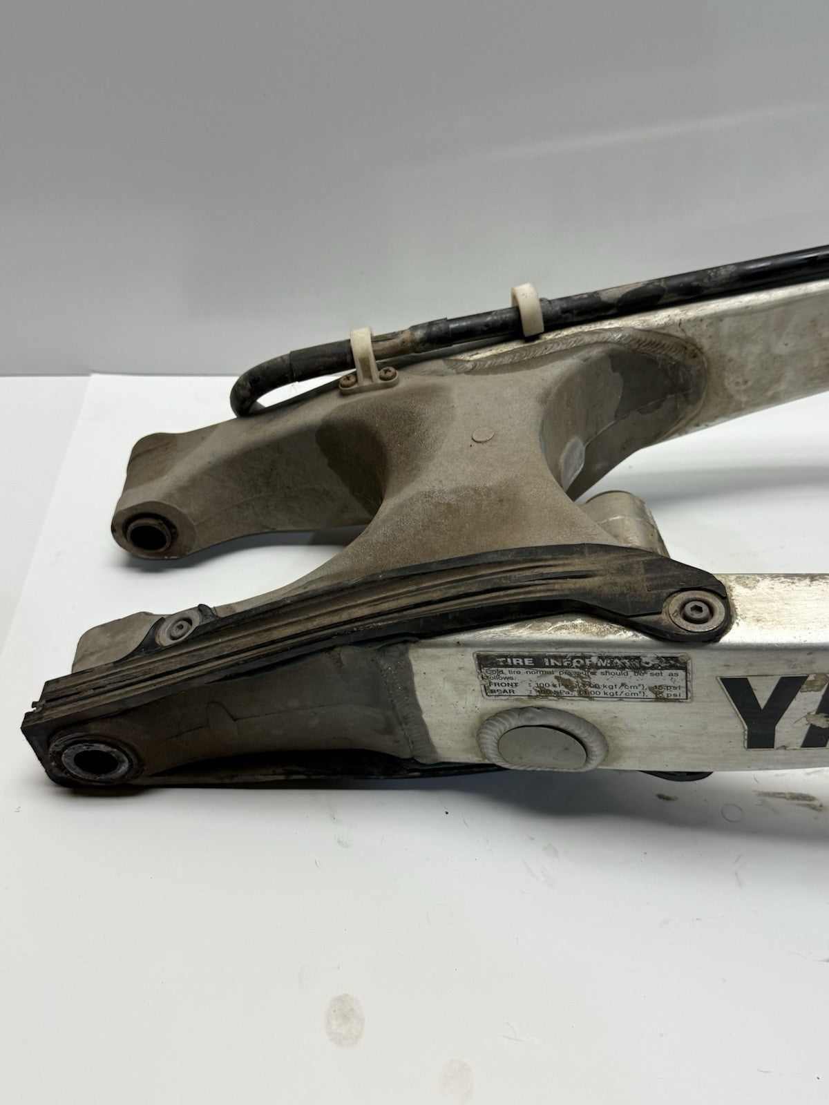 2003-2004 Yamaha YZ450F OEM Rear Suspension Swingarm 5UN-22110-00-00