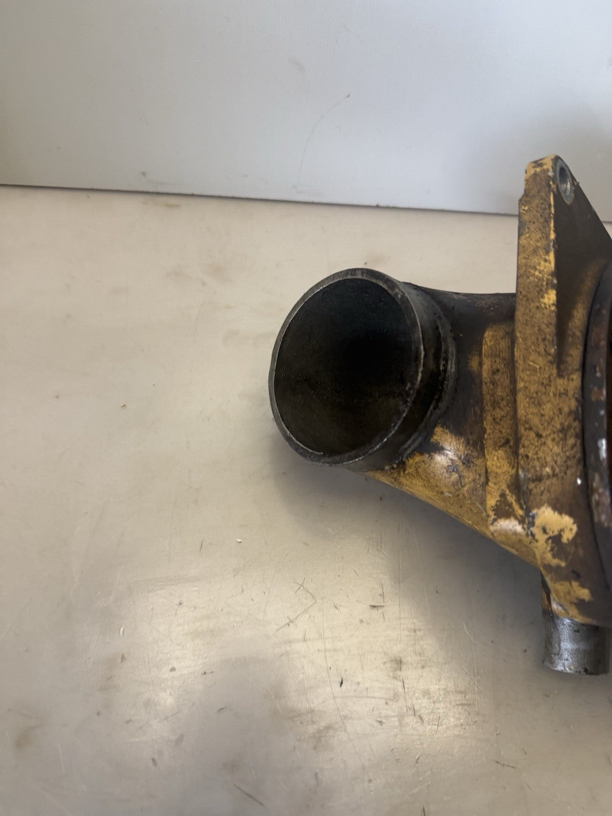 CAT 3208  Turbo Connection Intake Pipe
