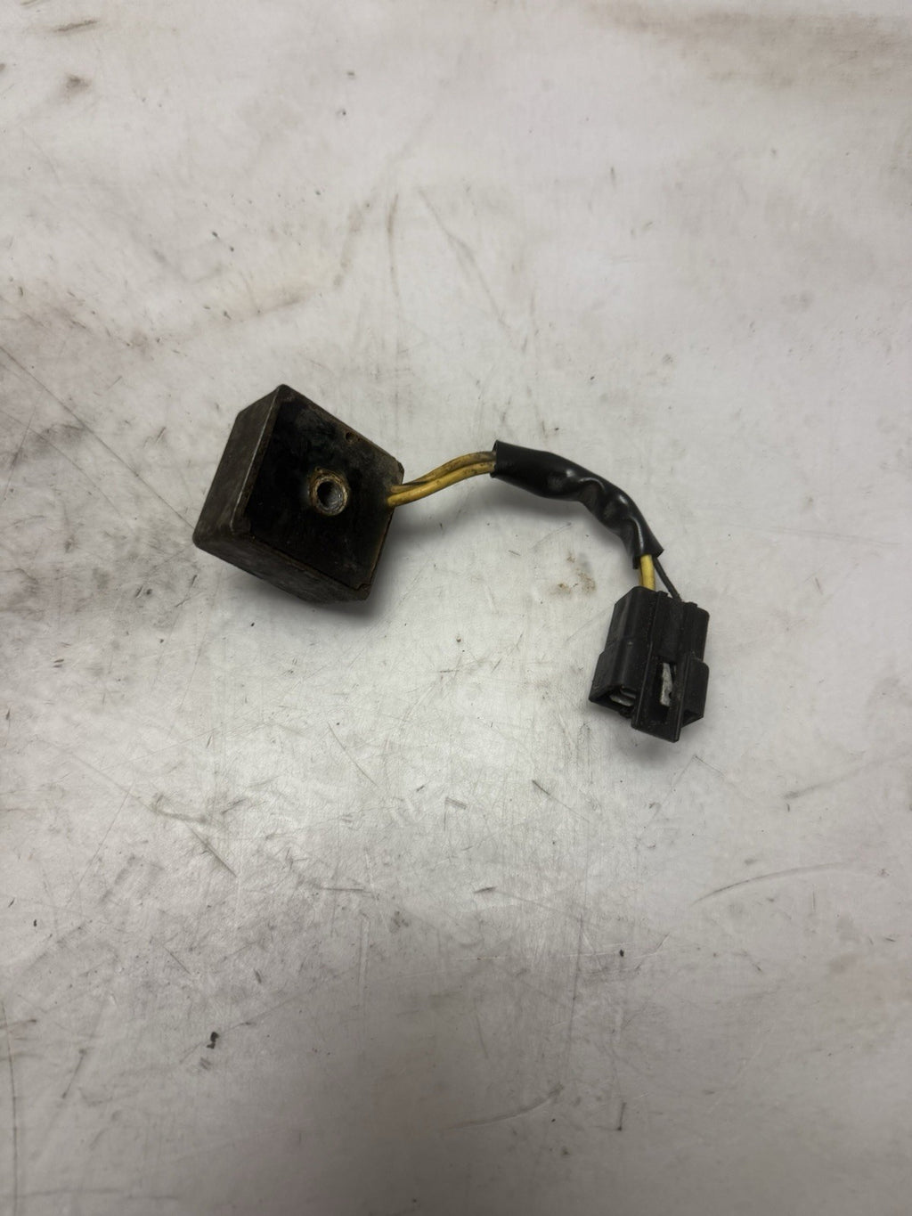 1996-2005 Ski-Doo MXZ 670 Formula 500 OEM Voltage Regulator Rectifier 515163800