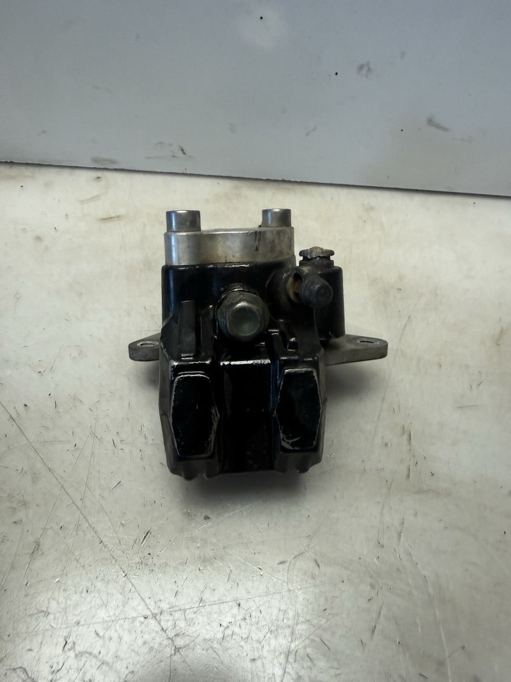 2004-2005 YFZ 450 YFZ450 REAR BRAKE CALIPER W/ BLOCK OFF PLATE 5TG-2580W-00-00