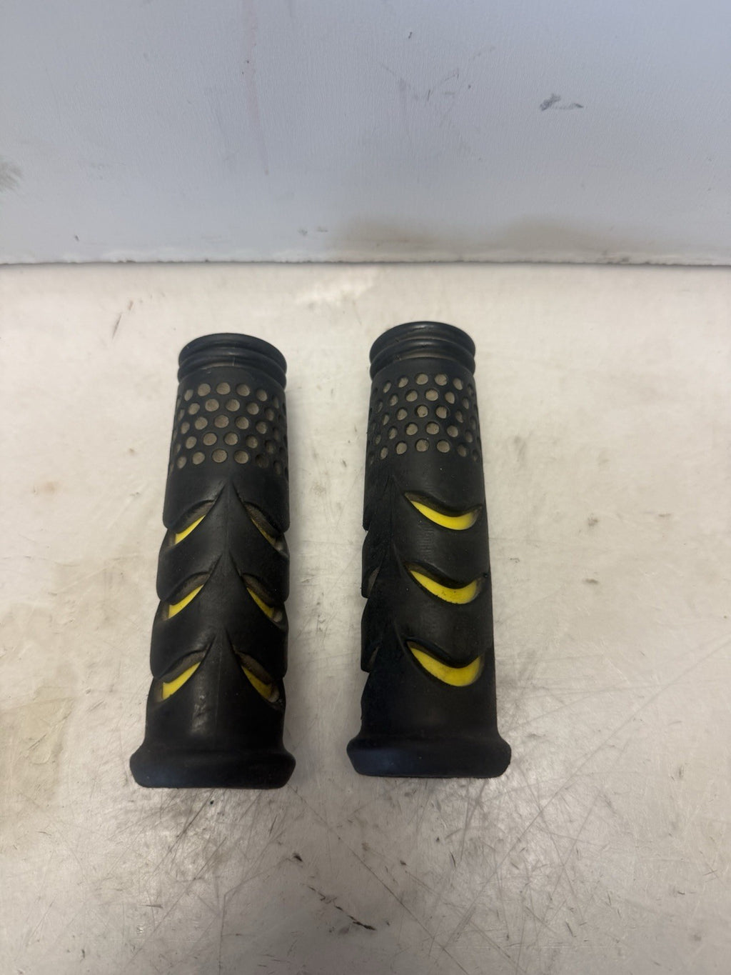 2004 Sea-Doo OEM Handlegrips Set Freshwater GTX 4-TEC RXP Yellow